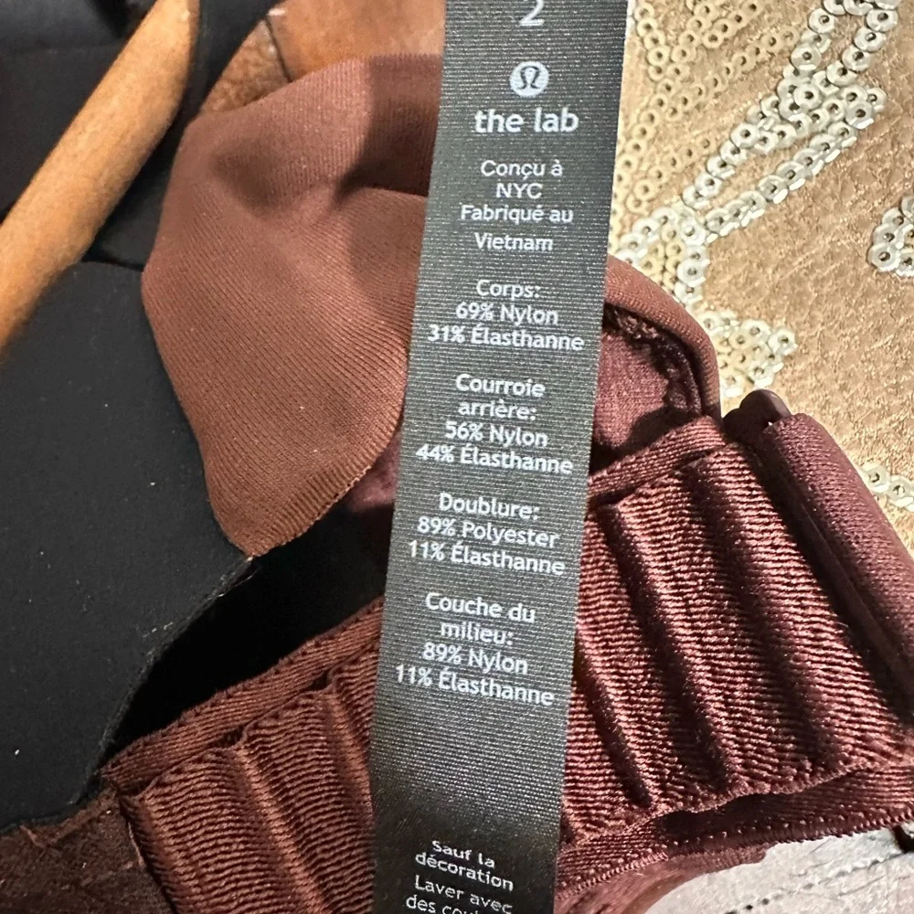 Lululemon LAB Esker Bra Sz 2‎